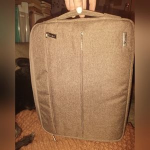 Small Laptop Carrier